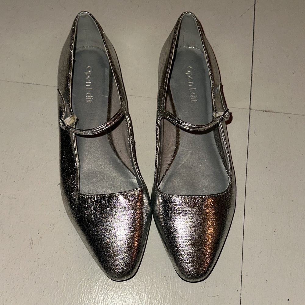 Women's Metallic Silver Mary Jane Flats